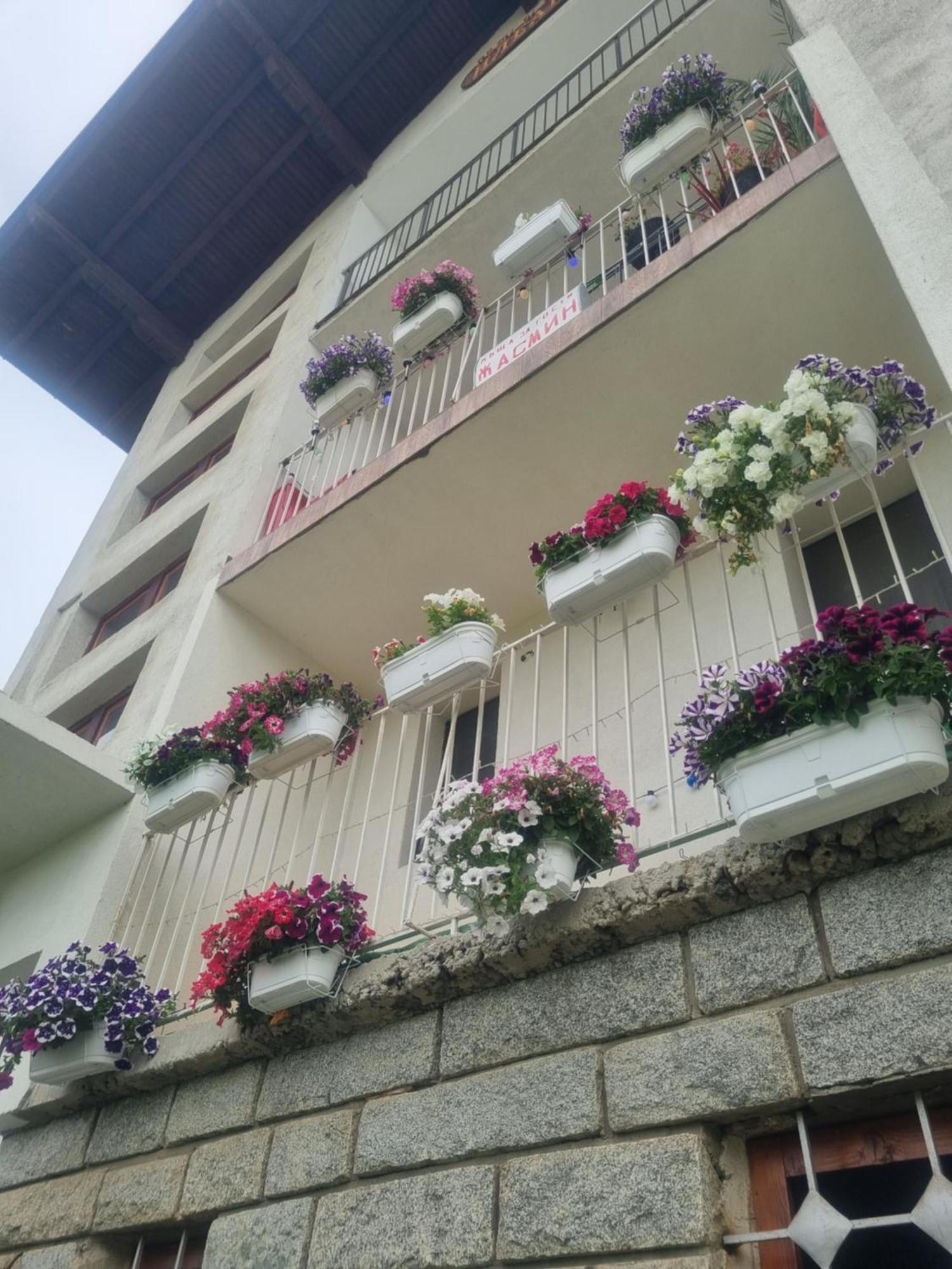 Guesthouse Jasmin Сапарева-Баня Экстерьер фото